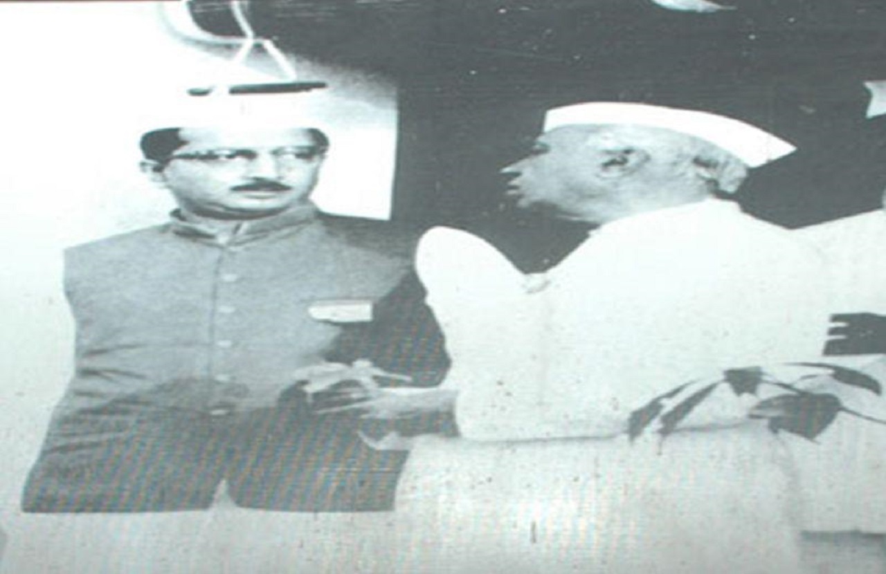 P V G Raju Garu with Jawaharlal Nehru